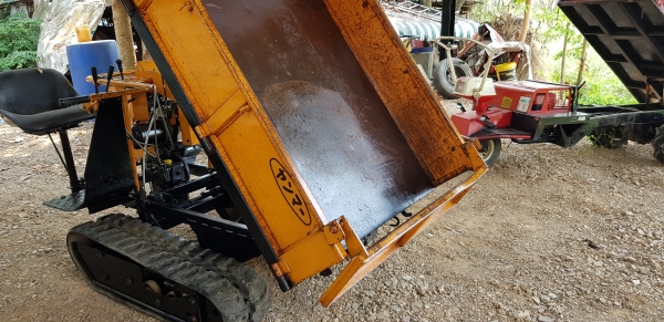 รถบรรทุกการเกษตรนั่งขับ พร้อมใช้งาน สอบถามได้ยกด้วยไฮดรอลิค รถบรรทุกการเกษตรนั่งขับ พร้อมใช้งาน สอบถามได้ยกด้วยไฮดรอลิค