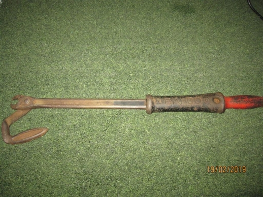 คีม หรืออุปกรณ์ถอนตะปูลังไม้ ยี่ห้อ BAHCO Made in SWEDEN คีม หรืออุปกรณ์ถอนตะปูลังไม้ ยี่ห้อ BAHCO Made in SWEDEN