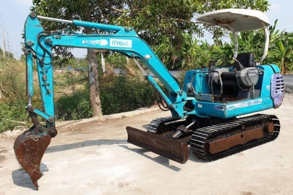 K30 รถขุดมินิ Kubota ติดลายหัวกระแทก โซ่ใหม่ สภาพเดิมๆจากญี่ปุ่นแบค ขายแค่ 275,000บาท คอลโทลสั้นระบบน้ำมัน ปัมนี้ว(ขนาดรถเทียบเท่าPC30) รถเก่านอกสถาพดีพร้อมใช้เพิ่งนำเข้ามายังไม่เคยใช้งานในไทย เครื่องคูโบต้า   4สูบ  เครื่องดี  ปั้มเเรง  บูมอาร์มสวย  ช่างล