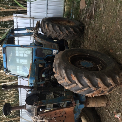 ขายรถไถ FROD NEW HOLLAND ขายรถไถ FROD NEW HOLLAND