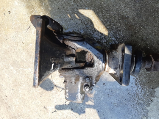 ลำโพงลากจูง ยี้ห้อ rkg สีดำ