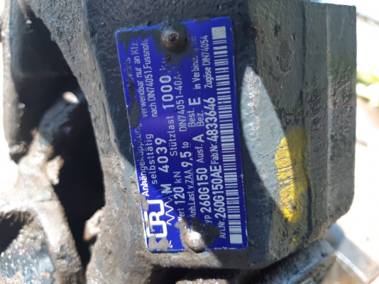 ลำโพงลากจูง ยี้ห้อ rkg สีดำ