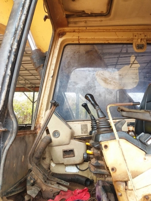 ขาย 495,000 CAT 320 V2 เครื่องดี ปั้มแรง เอวมีขยับนิดๆๆ ไฟฟ้าตัดแต่อุปกรณ์ครบ ช่วงล่างโซ่หนา แผ่นมีงอบ้าง รอนเลอร์ดี เอกสารซื้อขาย รถอยู่ ปทุมธานี-สามโคก 0967428942