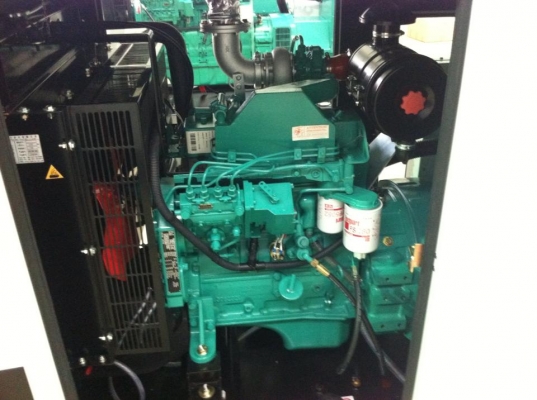 เครื่องปั่นไฟ 66KVA/52KW 3เฟส รับประกันสินค้า 2ปี มีสินค้าพร้อมส่ง