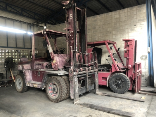 ขาย FORKLIFT TOYOTA 6 ตัน เสายกสูง4.5 เมตร ขาย FORKLIFT TOYOTA 6 ตัน เสายกสูง4.5 เมตร