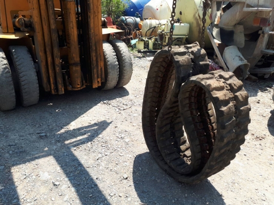 แจ้งลูกค้าจาก สุรินทร์ ครับ ร้านเราจัดส่ง แทรคยาง สภาพสวย เก่านอกแท้ ไปกับขนส่งให้แล้วนะครับ ขอบคุณมากครับ