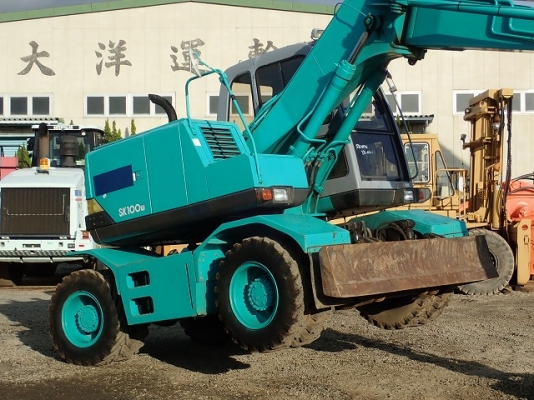 KOBELCO SK100W รถนำเข้าตรงจากญี่ปุ่น มาถึงพีซีซี เทรดเดอร์ เร็ว ๆ นี้