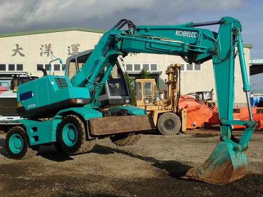 KOBELCO SK100W รถนำเข้าตรงจากญี่ปุ่น มาถึงพีซีซี เทรดเดอร์ เร็ว ๆ นี้