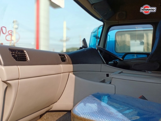 หัวเก๋ง Nissan Quon หัวเก๋ง Nissan Quon