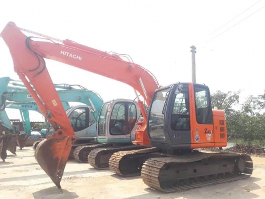 ขายจ้า..HITACHI ZX135US-E เก่านอกแท้  แทรคใหญ่  มีลายแย๊ก พร้อมใช้ โทร 089-3818694จ๊อย