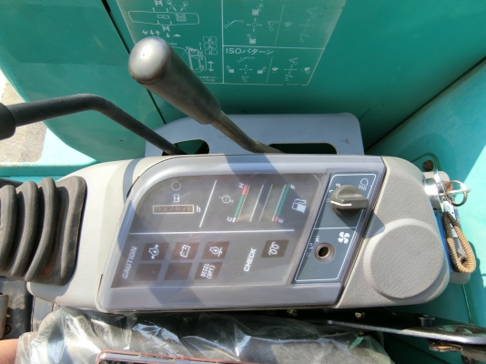 ขายรถขุดแบคโฮ KOMATSU Pc25-7 ขนาดPc25 รถเก่านอกแท้100\% (คอลโทลน้ำมัน เครื่องแน่น ระบบไว) รถพร้อมใช้งาน เอกสารใบอินวอยครบ              ????ราคา  360,000 ต่อรองได้???? ☎️ติดต่อ 096-3268553 (สถิตย์พันธ์) ????ID LINE 0963268553 ร้านรุ่งเจริญแทรกเตอร์ อำเภอพระ