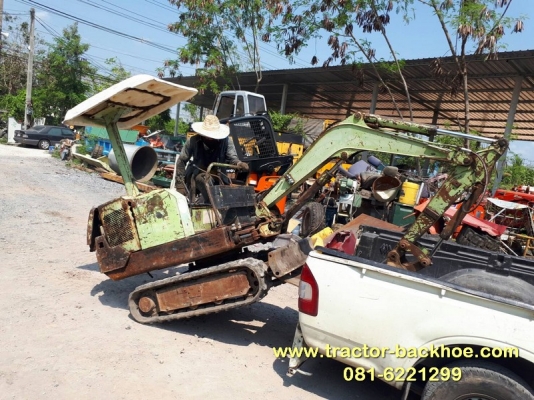 ถูกๆครับ รถขุด แบคโฮ Kobelco SK 014 มีลายหัวเจาะ เก่าญี่ปุ่น ขึ้นกระบะได้ เพียง 135,000 บาท ถูกๆครับ รถขุด แบคโฮ Kobelco SK 014 มีลายหัวเจาะ เก่าญี่ปุ่น ขึ้นกระบะได้ เพียง 135,000 บาท