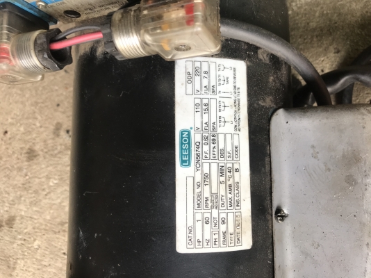 ขายปั้มไฮดรอลิก ใช้ไฟ 220 V พร้อมโซลีนอย 2 ทาง