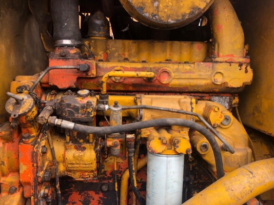 รถเกรด cat 120G ใบมีด 12 ฟุต รถเกรด cat 120G ใบมีด 12 ฟุต