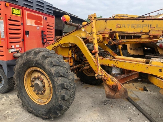 รถเกรด cat 120G ใบมีด 12 ฟุต รถเกรด cat 120G ใบมีด 12 ฟุต