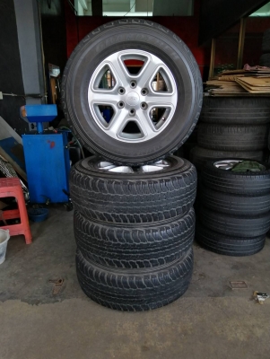 Ford Ranger ขอบ17 6รู พร้อมยาง Dunlop AT22 ปี 13 Ford Ranger ขอบ17 6รู พร้อมยาง Dunlop AT22 ปี 13