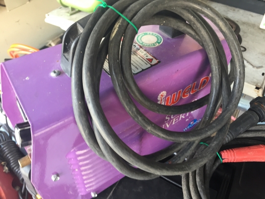 ขายตู้เชื่อม IWELD 140แอมป์ มือสองสภาพสวยๆครับ ขายตู้เชื่อม IWELD 140แอมป์ มือสองสภาพสวยๆครับ