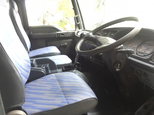 ขาย หัวเก๋งสิบล้อ (  ISUZU  เดก้า  )   สีใหม่ มีขาดีดหน้า-ขาคำ้หลัง พร้อมใช้