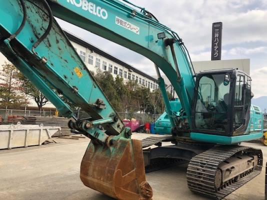 ขาย KOBELCO SK200-9 # YN13 Year 2014 เก่านอกจากญี่ปุ่น ยังไม่เคยใช้งานในเมืองไทย สนใจติดต่อ อำพล 090-9694506,