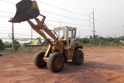 ขายครับ รถตัก โคมัตสุ 507 สวยเดิม พร้อมใช้ สนใจ089-5367218 081-4252943