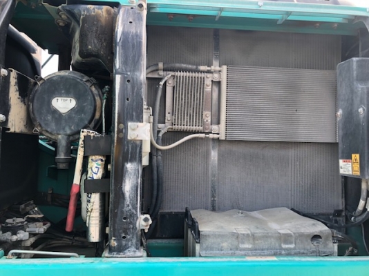 ขาย KOBELCO SK200-9 # YN13 Year 2014 เก่านอกจากญี่ปุ่น ยังไม่เคยใช้งานในเมืองไทย สนใจติดต่อ อำพล 090-9694506,