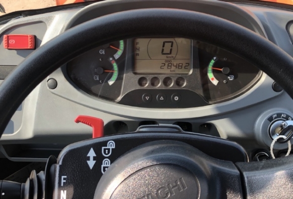 ขายรถตักล้อยาง HITACHI ZW140-5B (เท่าเทียบ WA200-7) ปี 2015 นำเข้าเองจากญี่ปุ่น สภาพสวยพร้อมใช้ มีVDOการทำงานครับ