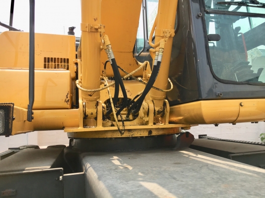 Komatsu PW130ES-6K รถขุดล้อยาง นำเข้าจากญี่ปุ่น โทร. 080-6565422 (หนิง)