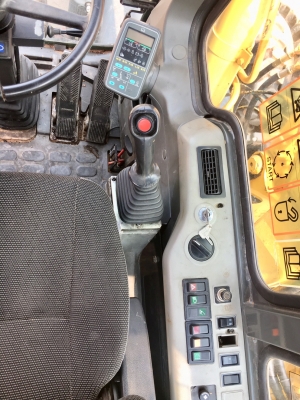 Komatsu PW130ES-6K รถขุดล้อยาง นำเข้าจากญี่ปุ่น โทร. 080-6565422 (หนิง)