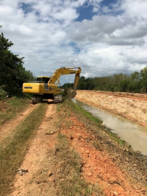 มี VDO ให้ชม.KOMATSU PC200-7 เอกสารชุดจดทะเบียน ราคา 1400000 มี VDO ให้ชม.KOMATSU PC200-7 เอกสารชุดจดทะเบียน ราคา 1400000