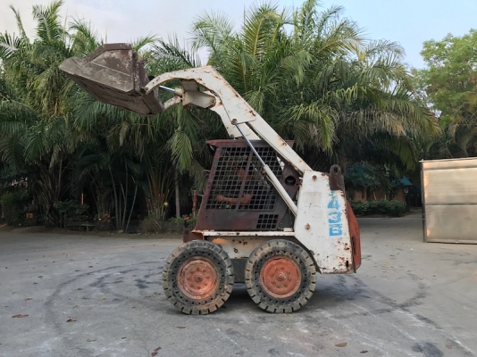 ขายรถตัก BOB CAT743B ดีเซล30กว่าแรง สวยเดิมจากญี่ปุ่น ยังไม่เคยใช้ในไทย 155,000เท่านั้น!!