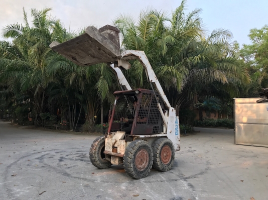 ขายรถตัก BOB CAT743B ดีเซล30กว่าแรง สวยเดิมจากญี่ปุ่น ยังไม่เคยใช้ในไทย 155,000เท่านั้น!!