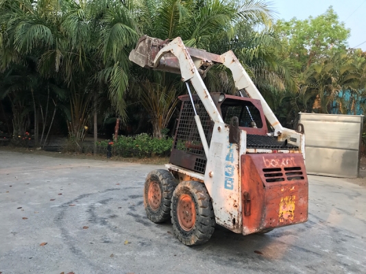 ขายรถตัก BOB CAT743B ดีเซล30กว่าแรง สวยเดิมจากญี่ปุ่น ยังไม่เคยใช้ในไทย 155,000เท่านั้น!!
