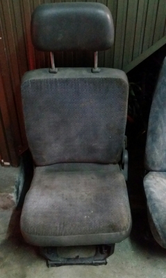 เบาะ ตัวละ800 คิดค่าจัดส่งตะหาก