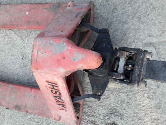 ขาย Hand Pallet ขนาด 3 ตันมือสองพร้อมใช้งาน  6,500 บาท