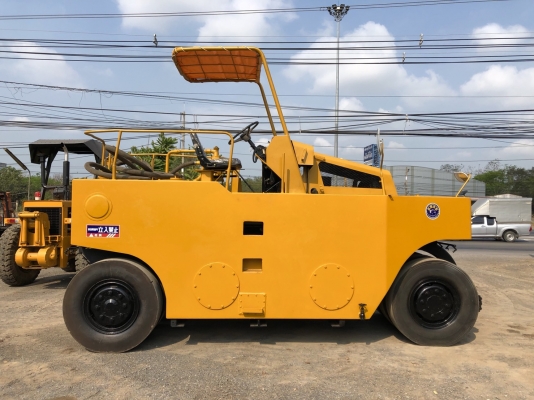 ขายรถบด 9 ล้อ เครื่องยนต์ มิตซูบิชิ พร้อมใช้งาน นำเข้าเองจากประเทศญี่ปุ่น ติดต่อ 063-9316985 ID LINE : 0639316985 ครับ