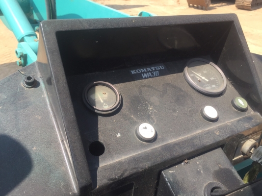 WA30-2 KOMATSU รถนอกใช้ไป2,xxxชั่วโมง @270,000 รถตักเอวอ่อนแขนยาว มีชุดหลังขุด สภาพสวย พร้อมเอกสารอินวอย สนใจโทรหาที่เบอร์ 081-989-1989 หรั่งครับ WA30-2 KOMATSU รถนอกใช้ไป2,xxxชั่วโมง @270,000 รถตักเอวอ่อนแขนยาว มีชุดหลังขุด สภาพสวย พร้อมเอกสารอินวอย สนใจโทรหาที่เบอร์ 081-989-1989 หรั่งครับ