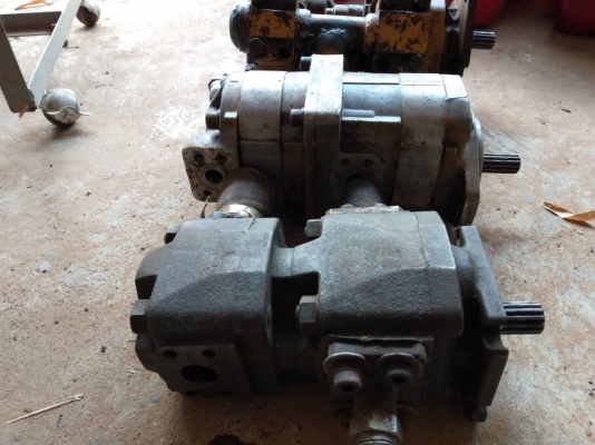 ขายรถแม็คโคโกเบมาค์วันรุ่น1รถพร้อมใช้งานช่วงล่างเต็มเอวแน่นเครื่อง100แรง4BB1ปั้มแรงแอร์เย็นพร้อมใช้งานสนใจติดต่อ064-1019335/080-7346335ครับ