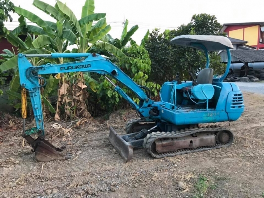 kubota K030 เก่านอก พร้อมใช้ ระบบดี ใช้งานได้หมด เครื่องดี สีพ่นให้เก่าจากญี่ปุ่น