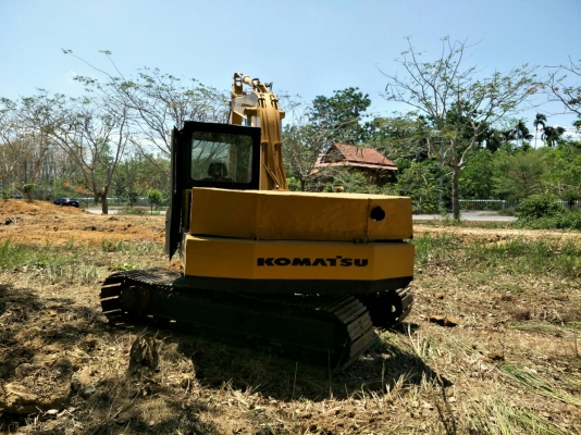มี VDO ให้ชม.KOMATSU PC120-3 ราคา 300000