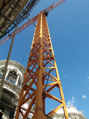 ขาย!!! ทาวเวอร์เครน Comedil รุ่น 4213