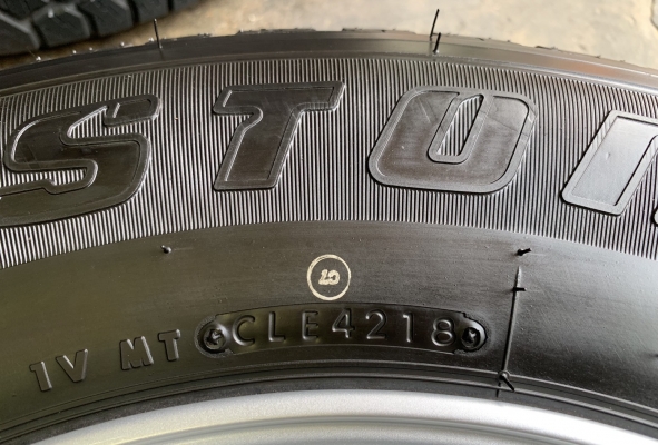 ล้อแม็กป้ายแดง ISUZU D-MAX Blue Power ขอบ 16 พร้อมยางป้ายแดง Bridgestone 245-70-16 ปลายปี 18 สวยกริ๊บ ใหม่ๆ