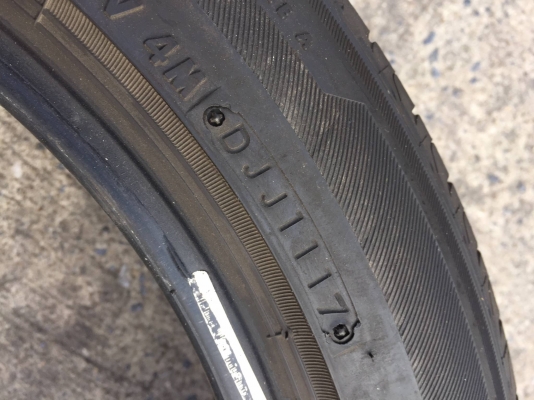 ขายยาง BRIDGESTONE TURANZA GR-100 215-50-17 ปี17