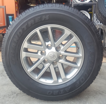 ขายล้อ Toyota Fortuner ขอบ17 ยางปี18  4 ล้อ