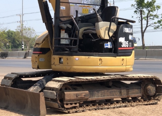 ขายรถขุด CAT 305SR นำเข้าจากญี่ปุ่น สภาพสวยพร้อมใช้ มีVDOการทำงานครับ