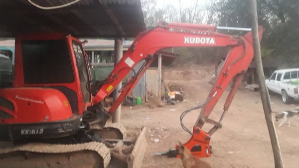 ขายแบคโฮคูโบต้า5ตัน KX161-3 พร้อมหัวแย็กกับบุ้งกี๋เอกสารเล่มทะเบียน ขายแบคโฮคูโบต้า5ตัน KX161-3 พร้อมหัวแย็กกับบุ้งกี๋เอกสารเล่มทะเบียน