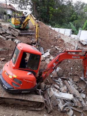 ขายแบคโฮคูโบต้า5ตัน KX161-3 พร้อมหัวแย็กกับบุ้งกี๋เอกสารเล่มทะเบียน