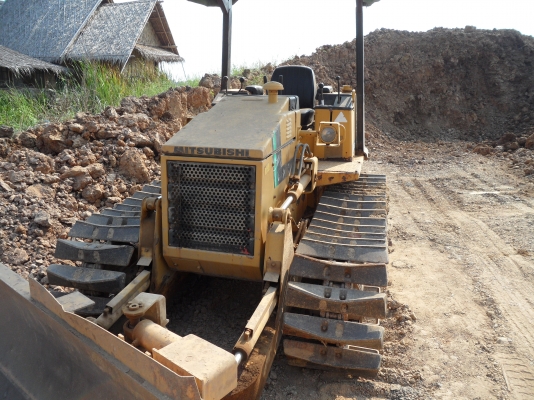 BD2F รถดันดิน Mitsubishi ซื้อเก่านอกมา @399,000฿ เอกสารอินวอย ดูแล้วสนใจโทรหาครับ ☎ 081-989-1989+ ID LINE :rangrayong BD2F รถดันดิน Mitsubishi ซื้อเก่านอกมา @399,000฿ เอกสารอินวอย ดูแล้วสนใจโทรหาครับ ☎ 081-989-1989+ ID LINE :rangrayong