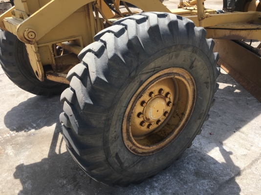 ขายรถเกรด CATERPILLAR 12G # 61M1XXXX สภาพสวยพร้อมใช้ สนใจติดต่อ อำพล 090-9694506/ 080-3031241