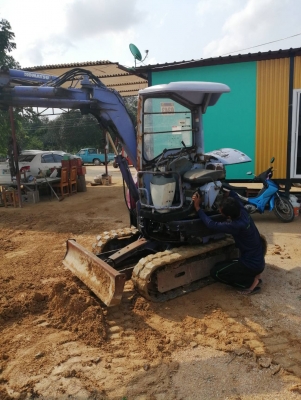 รถขุดเล็ก
