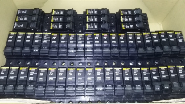 ลูก Breaker SquareD 20A